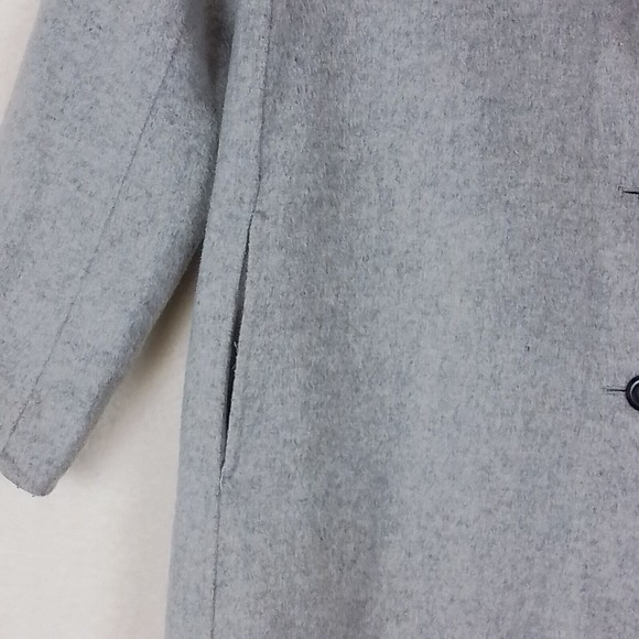 GAP Wool‎ Blend Soft Shell Overcoat Size Medium in Gray *FLAWED* - Picture 10 of 12